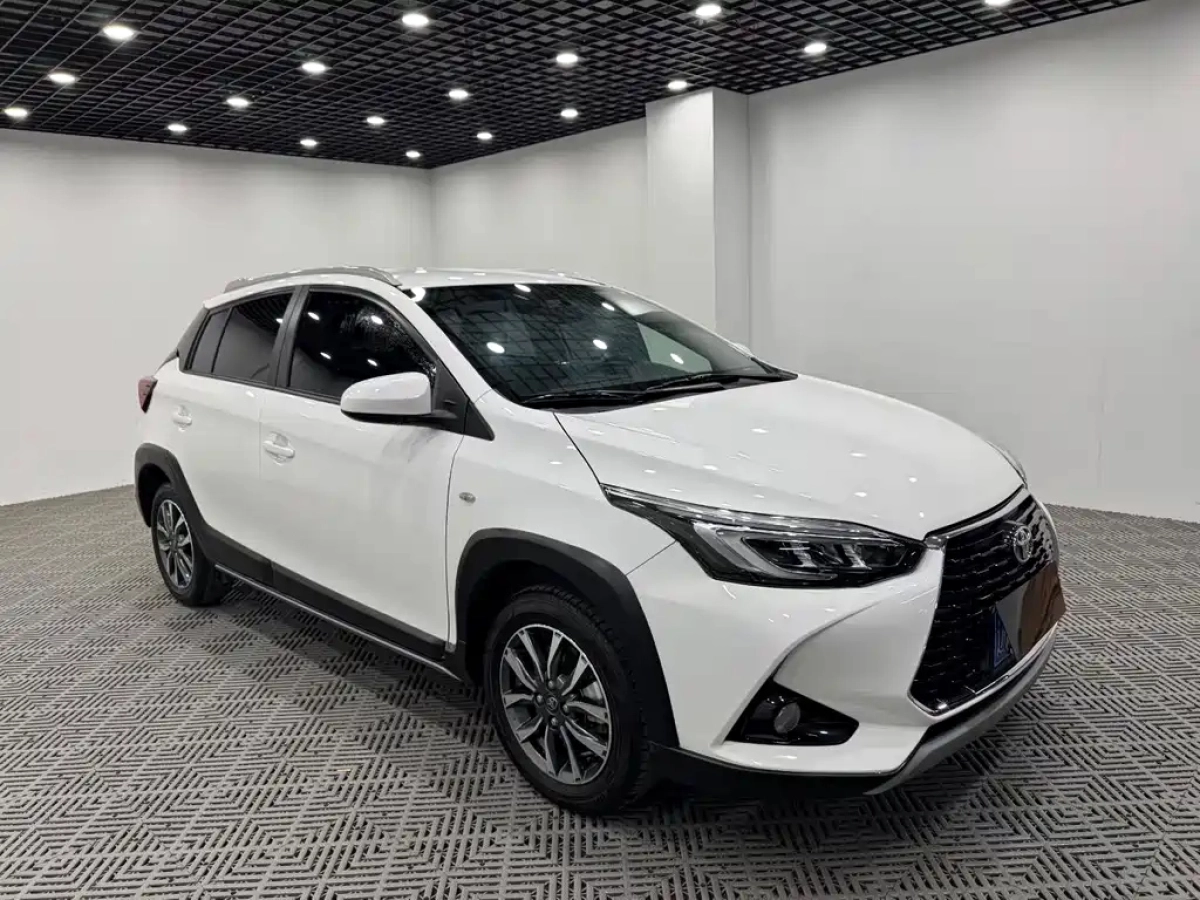 TOYOTA YARIS L DAZZLING  2022