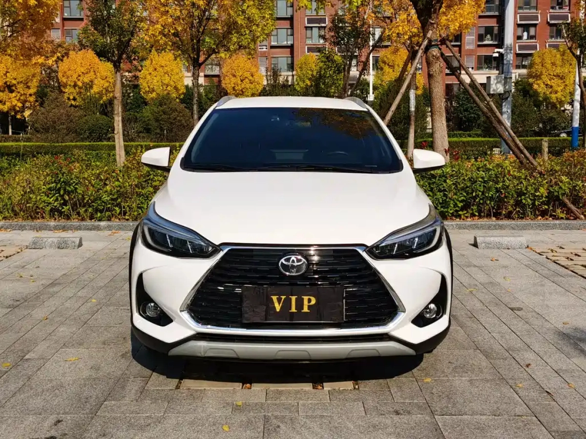 TOYOTA YARIS L DAZZLING