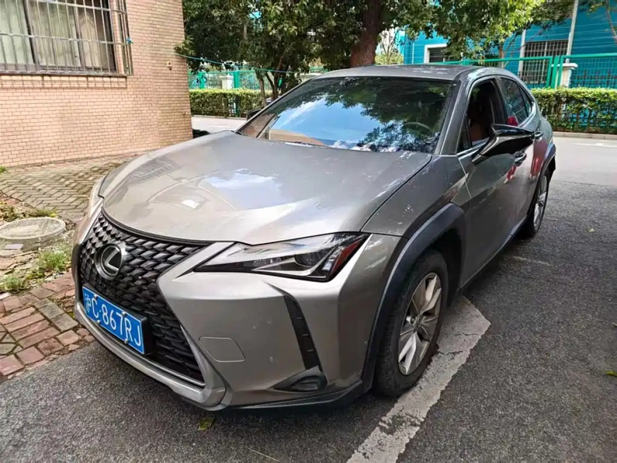 LEXUS UX  2022