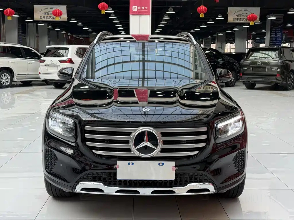 MERCEDES BENZ GLB