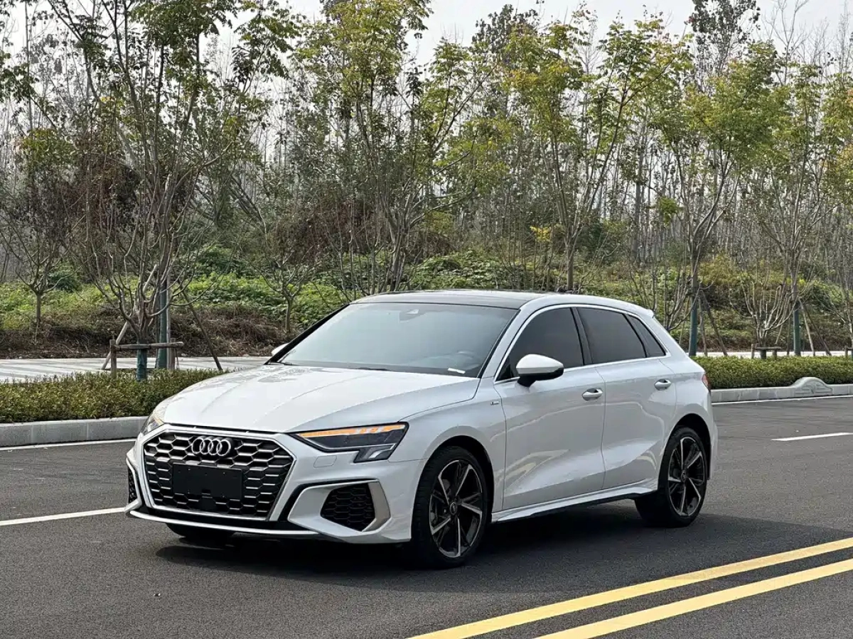 AUDI A3  2022