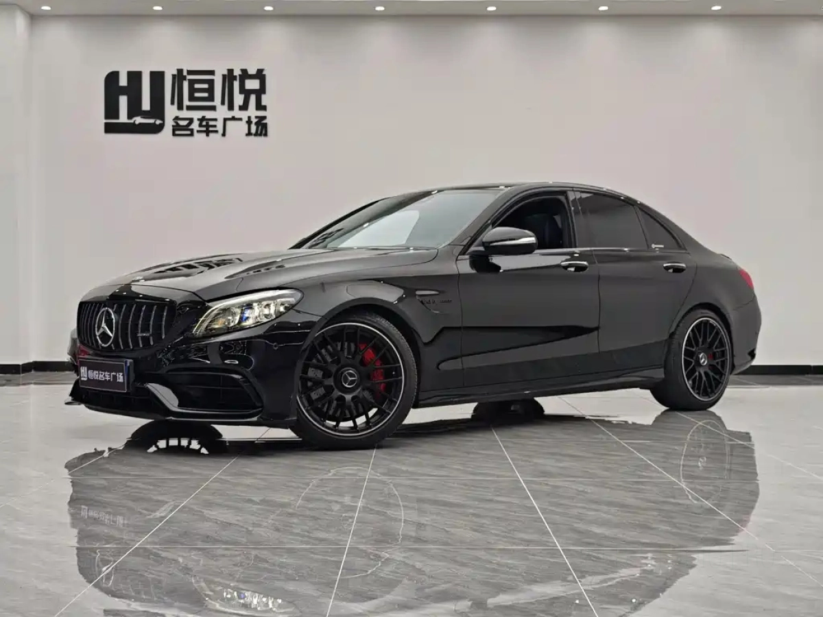 MERCEDES BENZ C-CLASS AMG