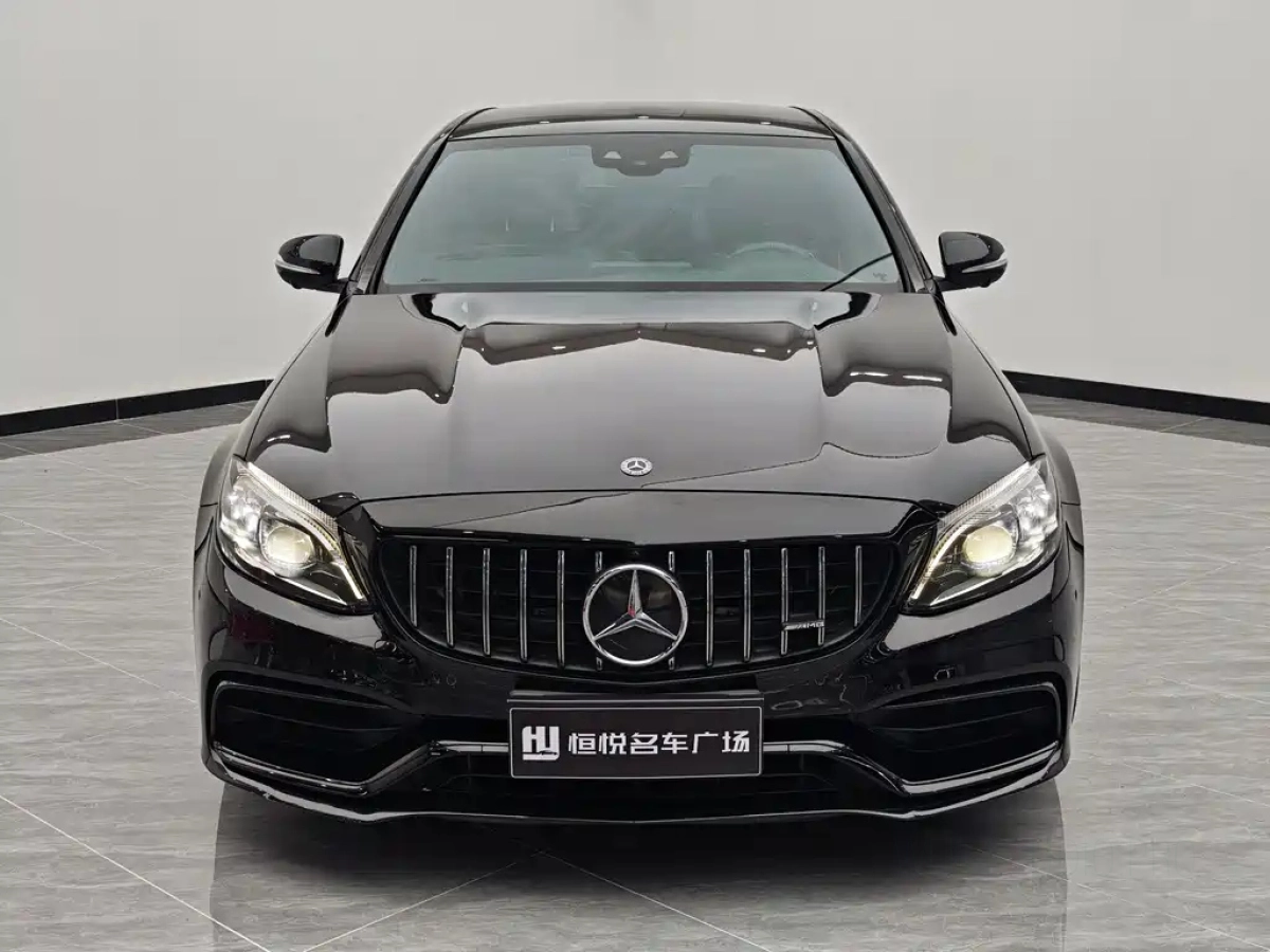 MERCEDES BENZ C-CLASS AMG