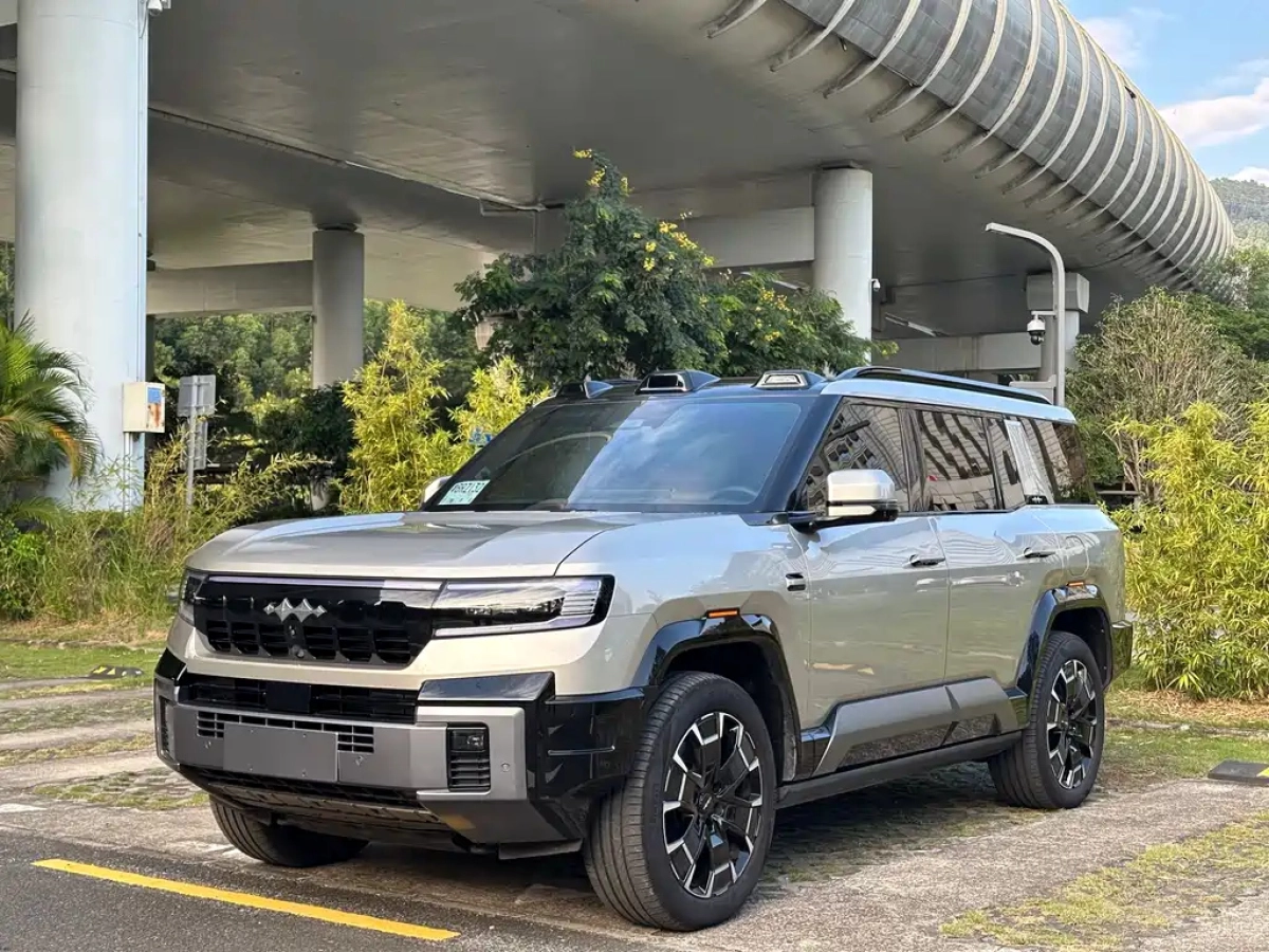 FANGCHENGBAO 豹8  2025