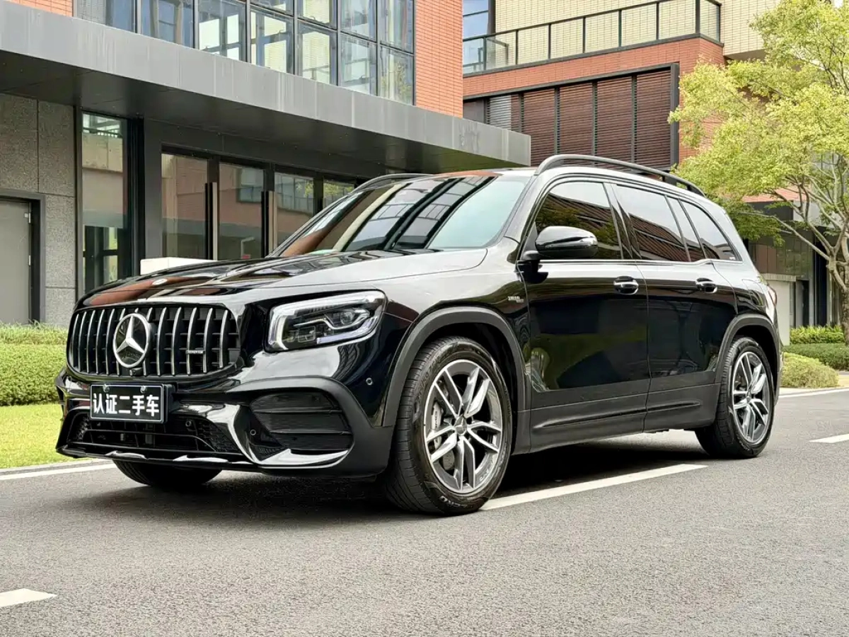 MERCEDES BENZ GLB AMG  2023
