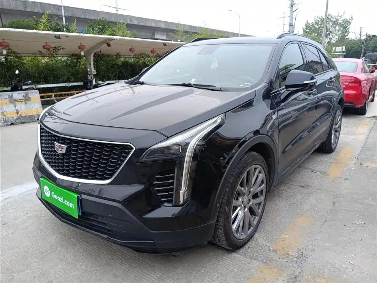 CADILLAC XT4