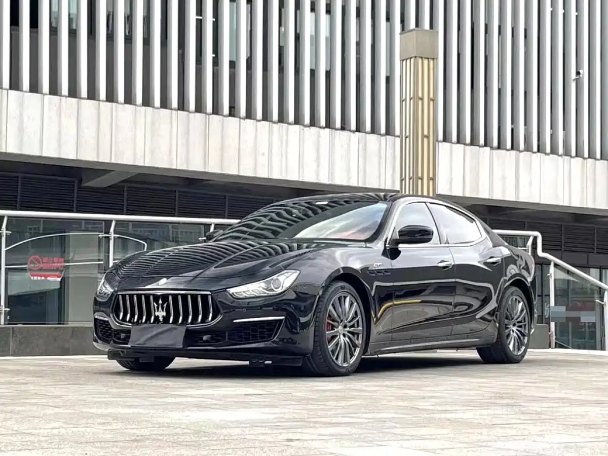 MASERATI GHIBLI