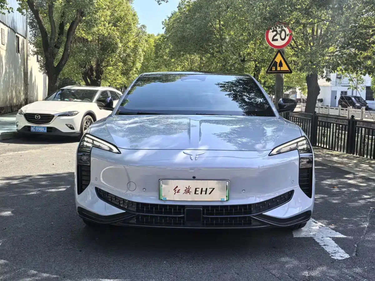 HONGQI EH7