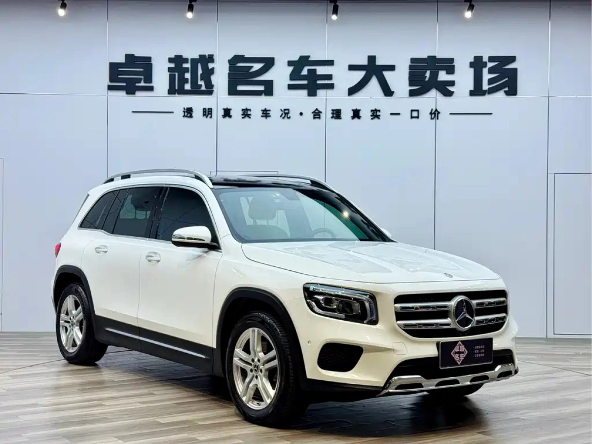 MERCEDES BENZ GLB
