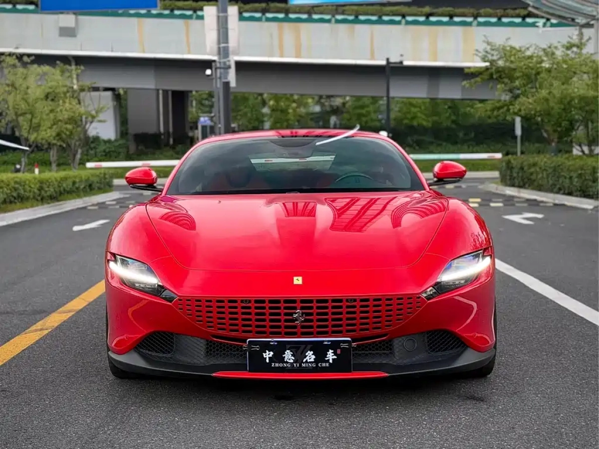 FERRARI ROMA