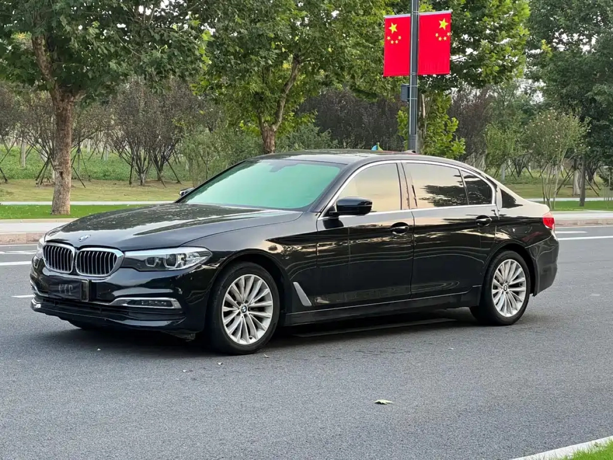 BMW 5-SERIES  2019