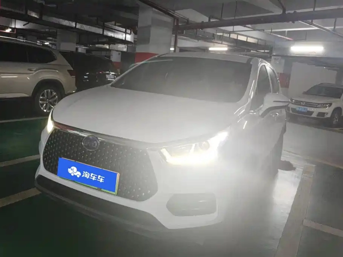 BYD S2  2019