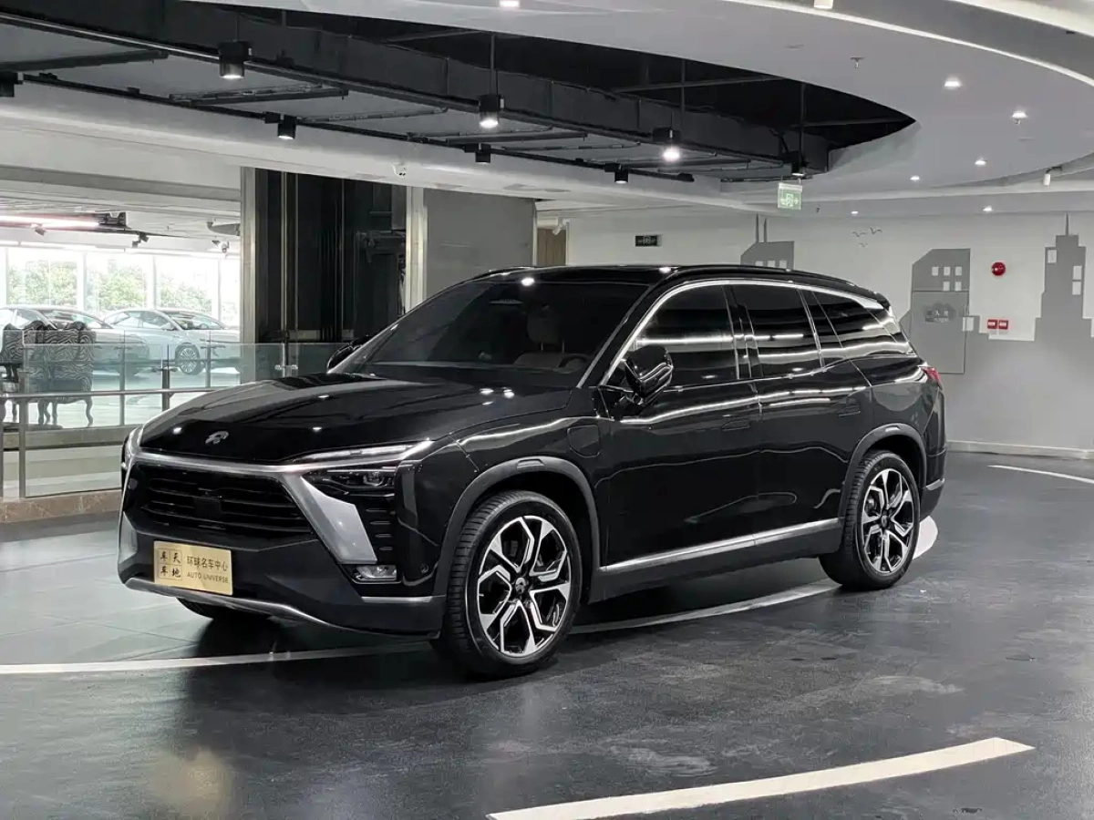 NIO ES8