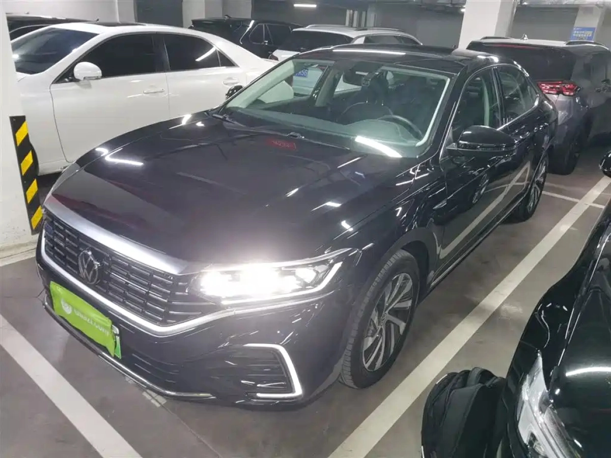 VOLKSWAGEN PASSAT NEW ENERGY