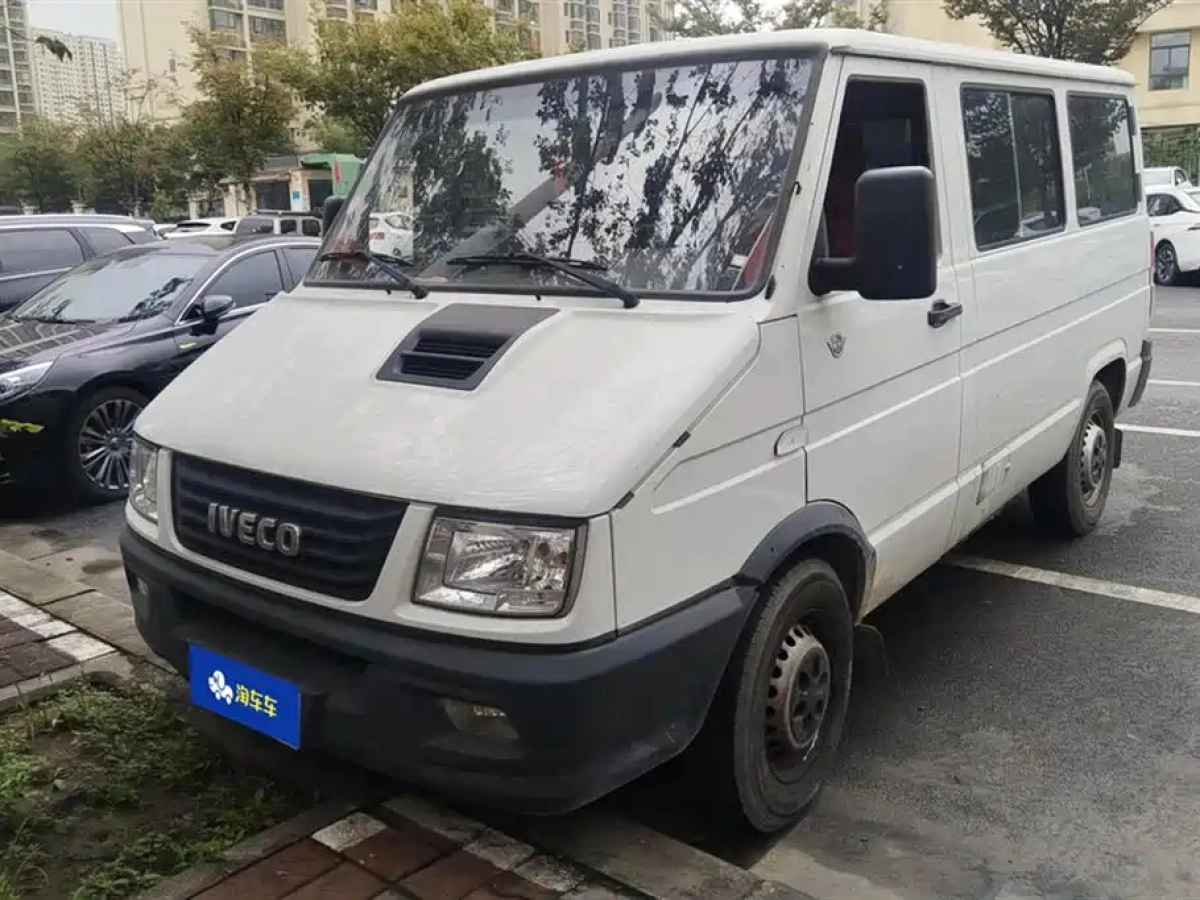 IVECO POWER DAILY  2021