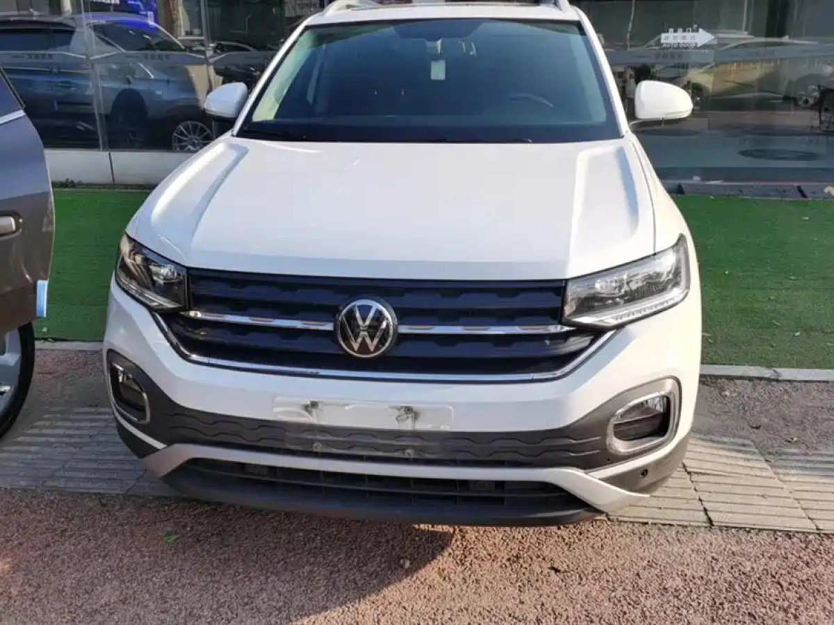 VOLKSWAGEN TACOUA