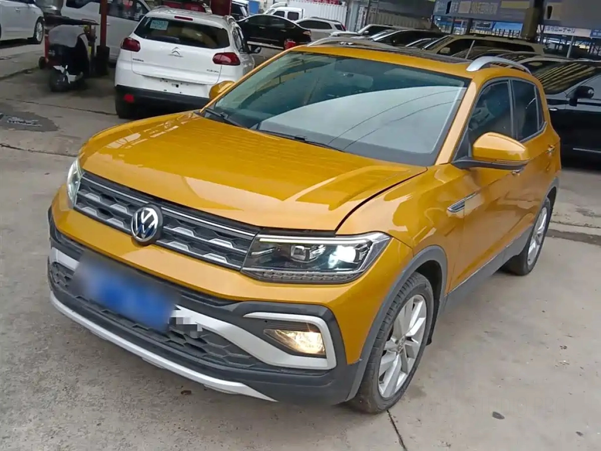 VOLKSWAGEN T-CROSS