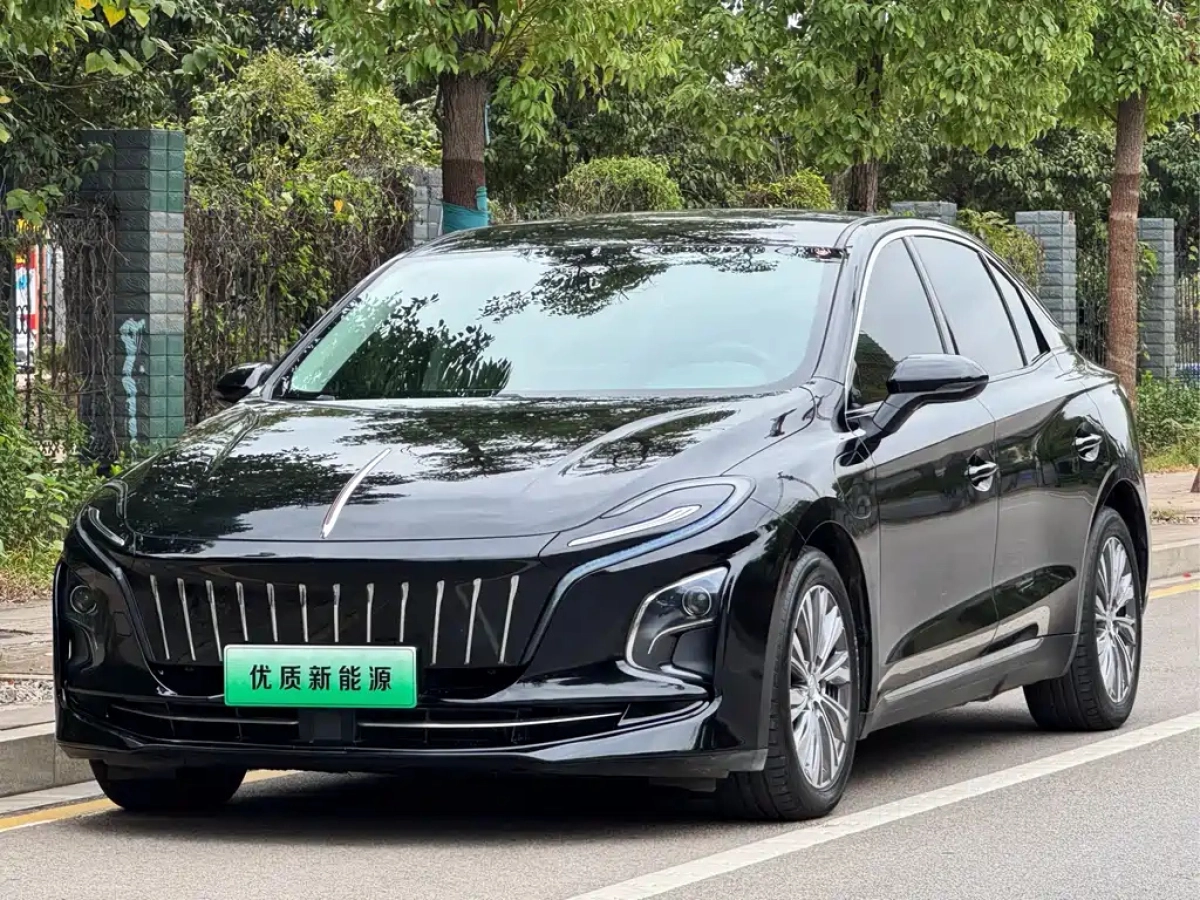 HONGQI E-QM5