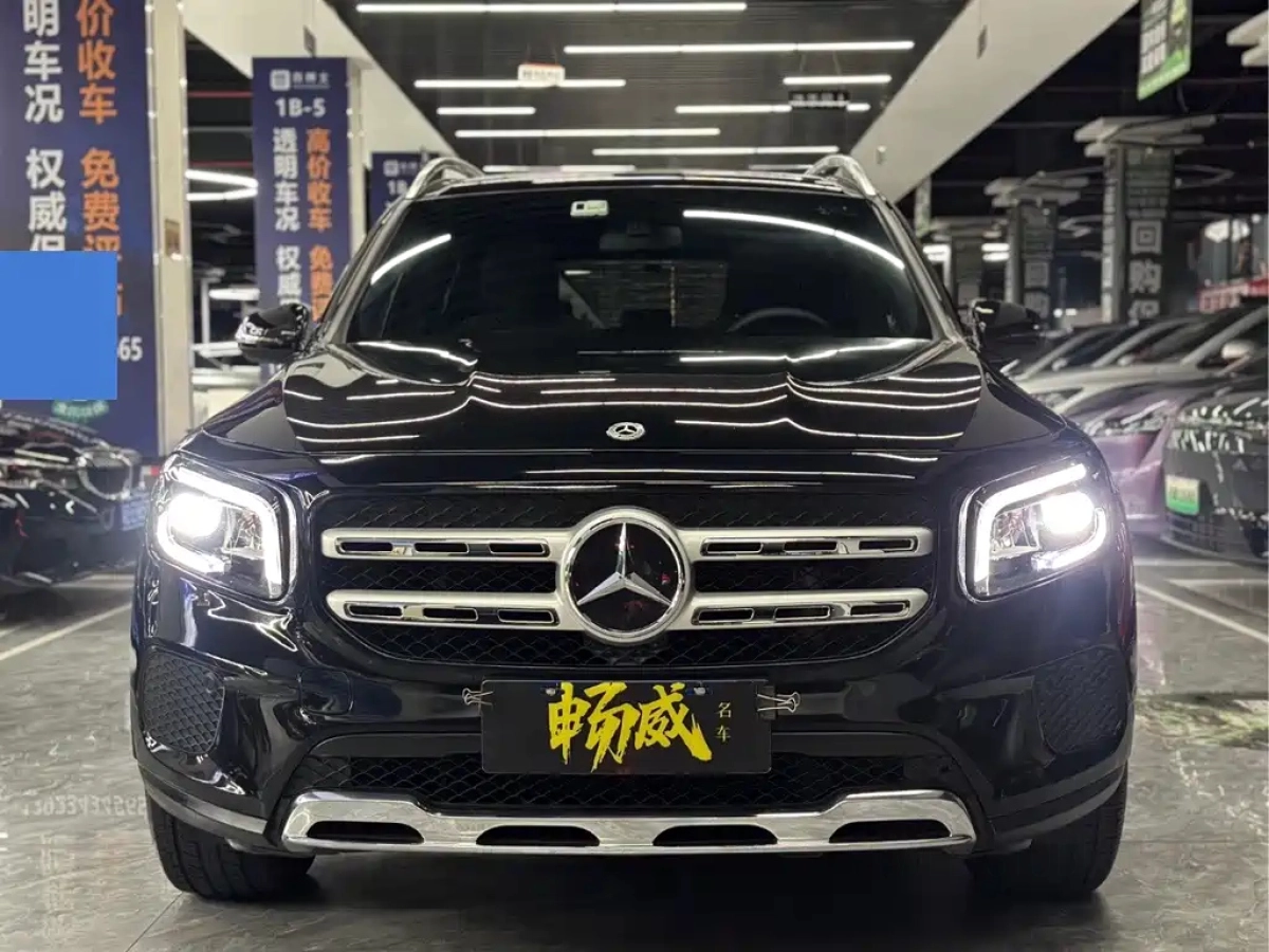 MERCEDES BENZ GLB