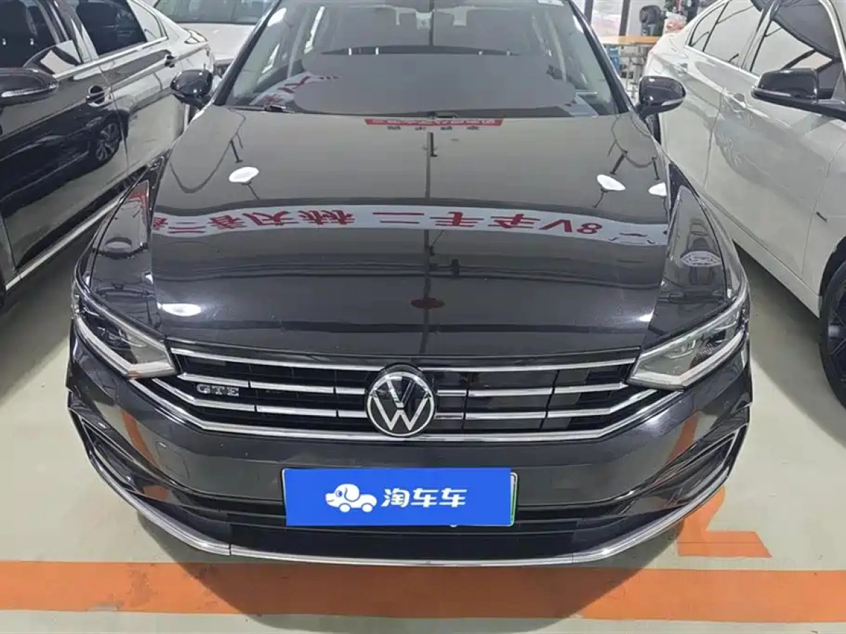 VOLKSWAGEN MAGOTAN GTE PLUG IN HYBRID