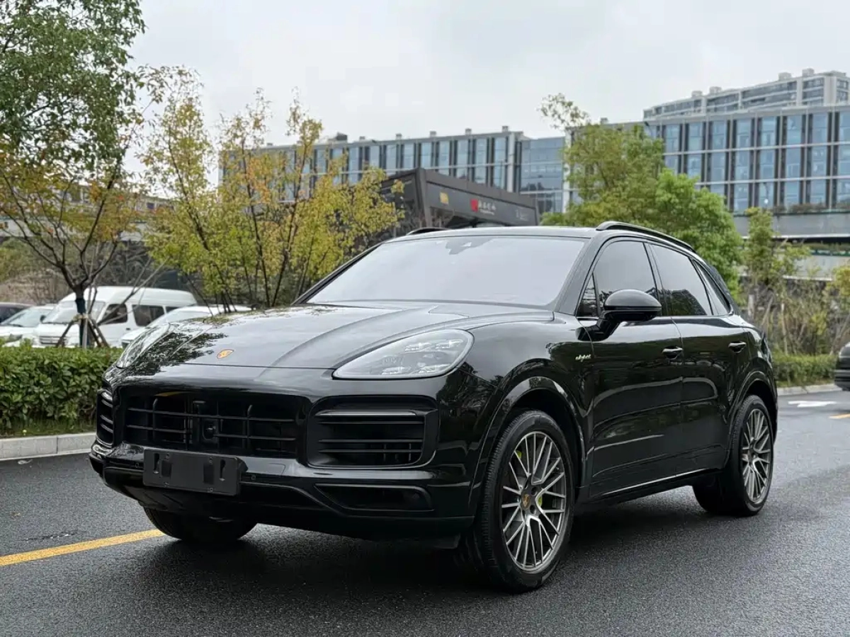 PORSCHE CAYENNE NEW ENERGY
