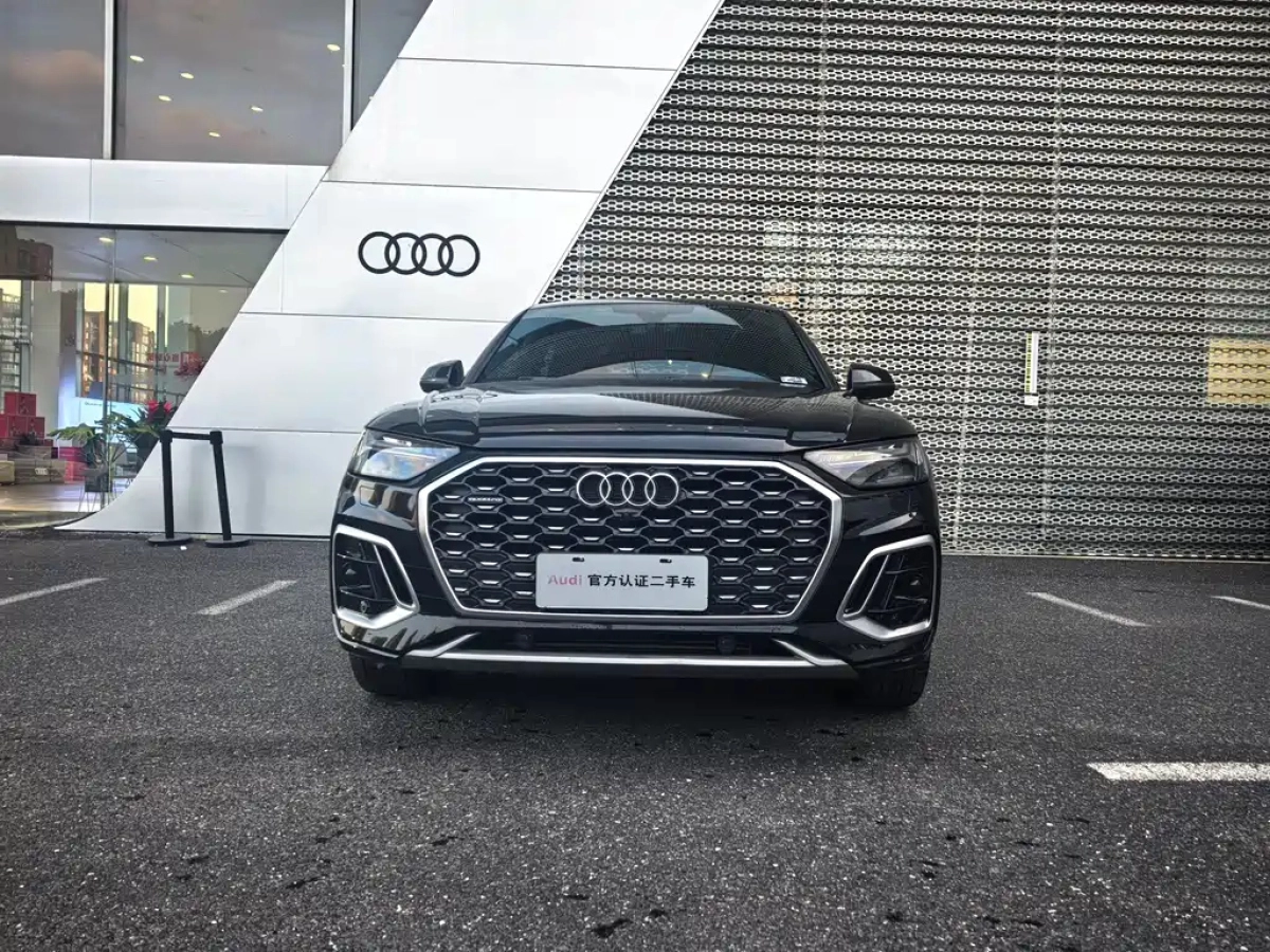 AUDI Q5L SPORTBACK