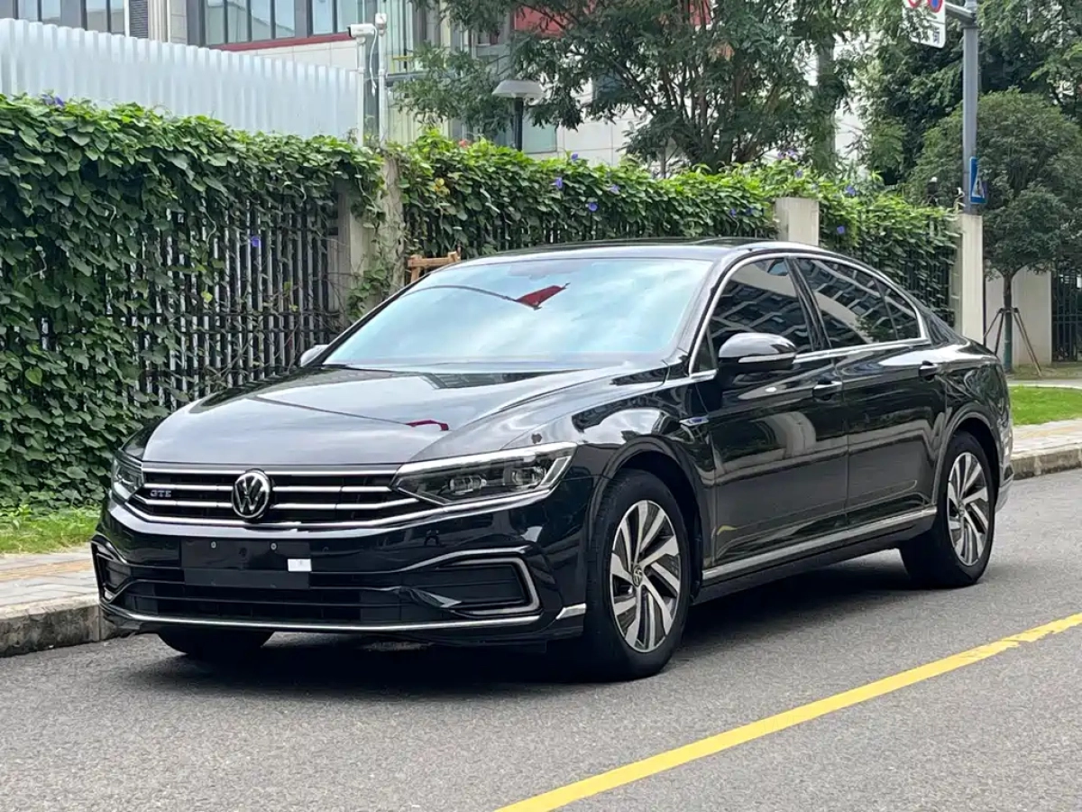 VOLKSWAGEN MAGOTAN GTE PLUG IN HYBRID  2023