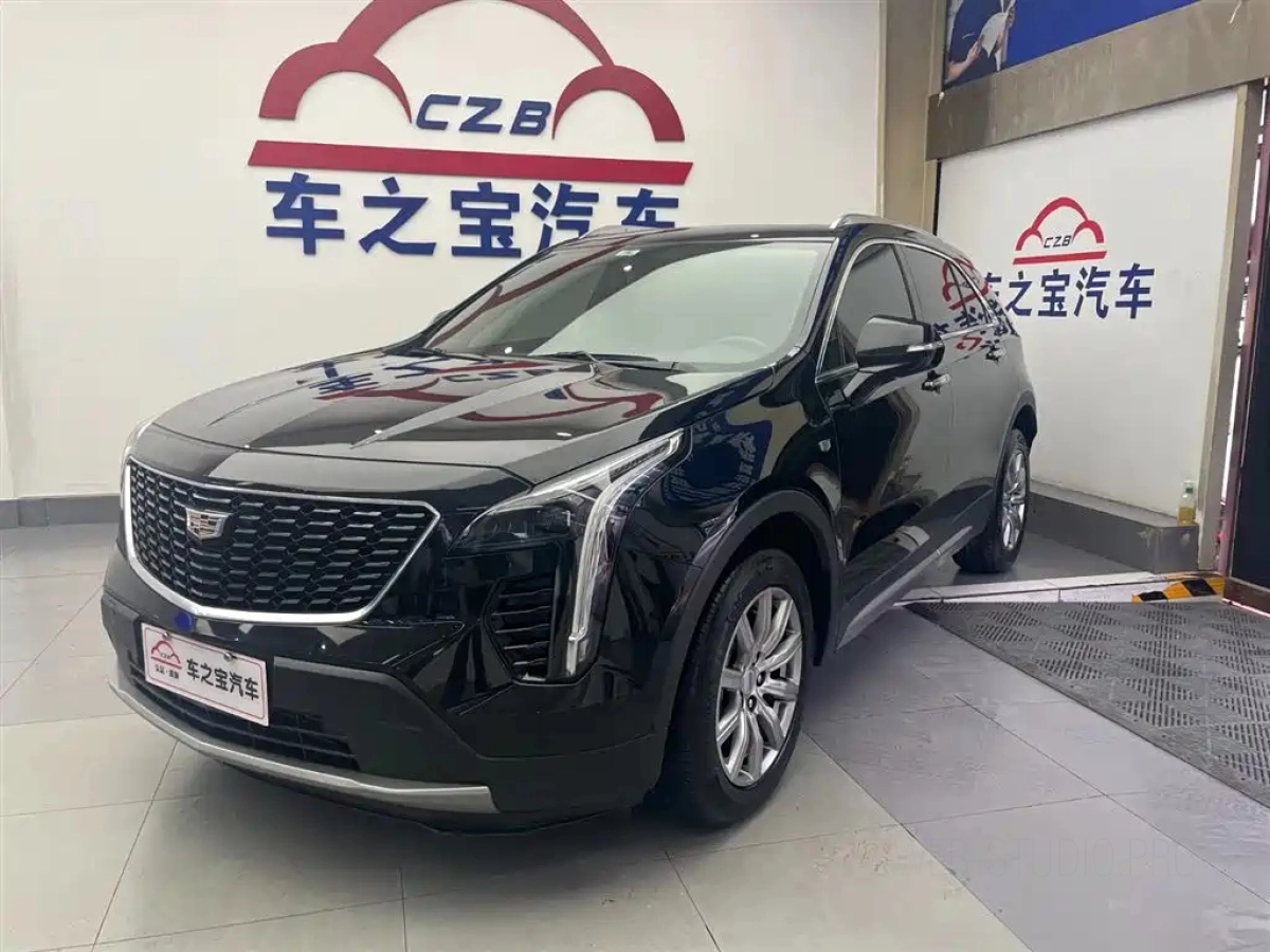 CADILLAC XT4