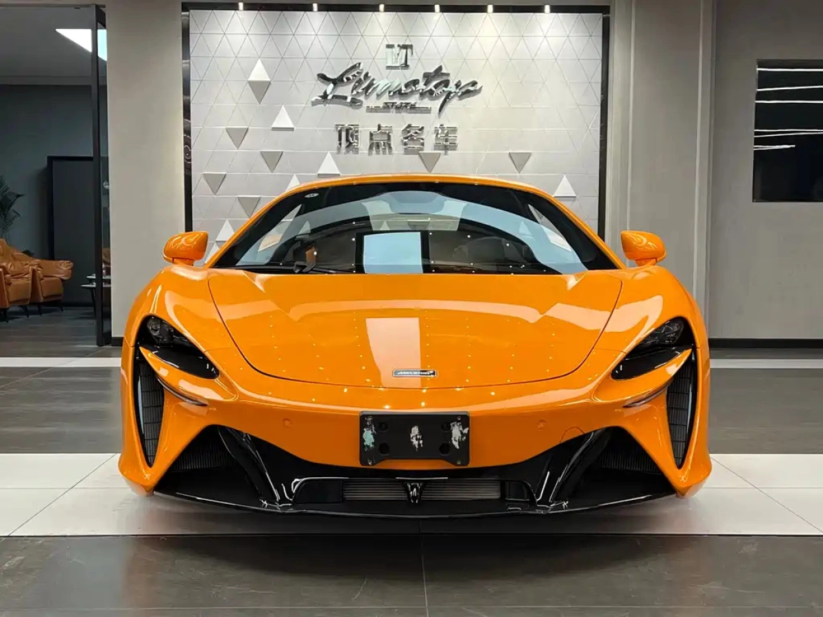 MCLAREN ARTURA
