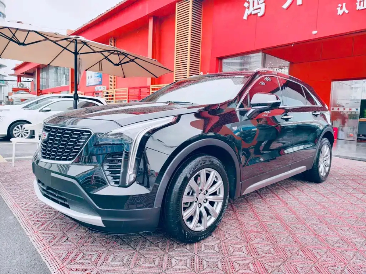 CADILLAC XT4