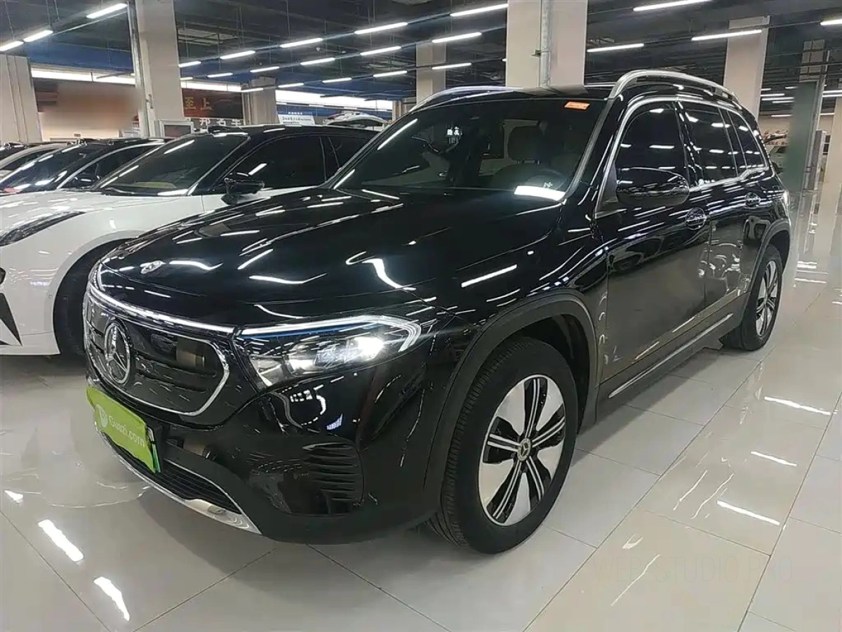 MERCEDES BENZ EQB  2023