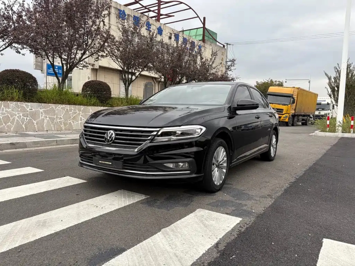 VOLKSWAGEN LAVIDA  2021