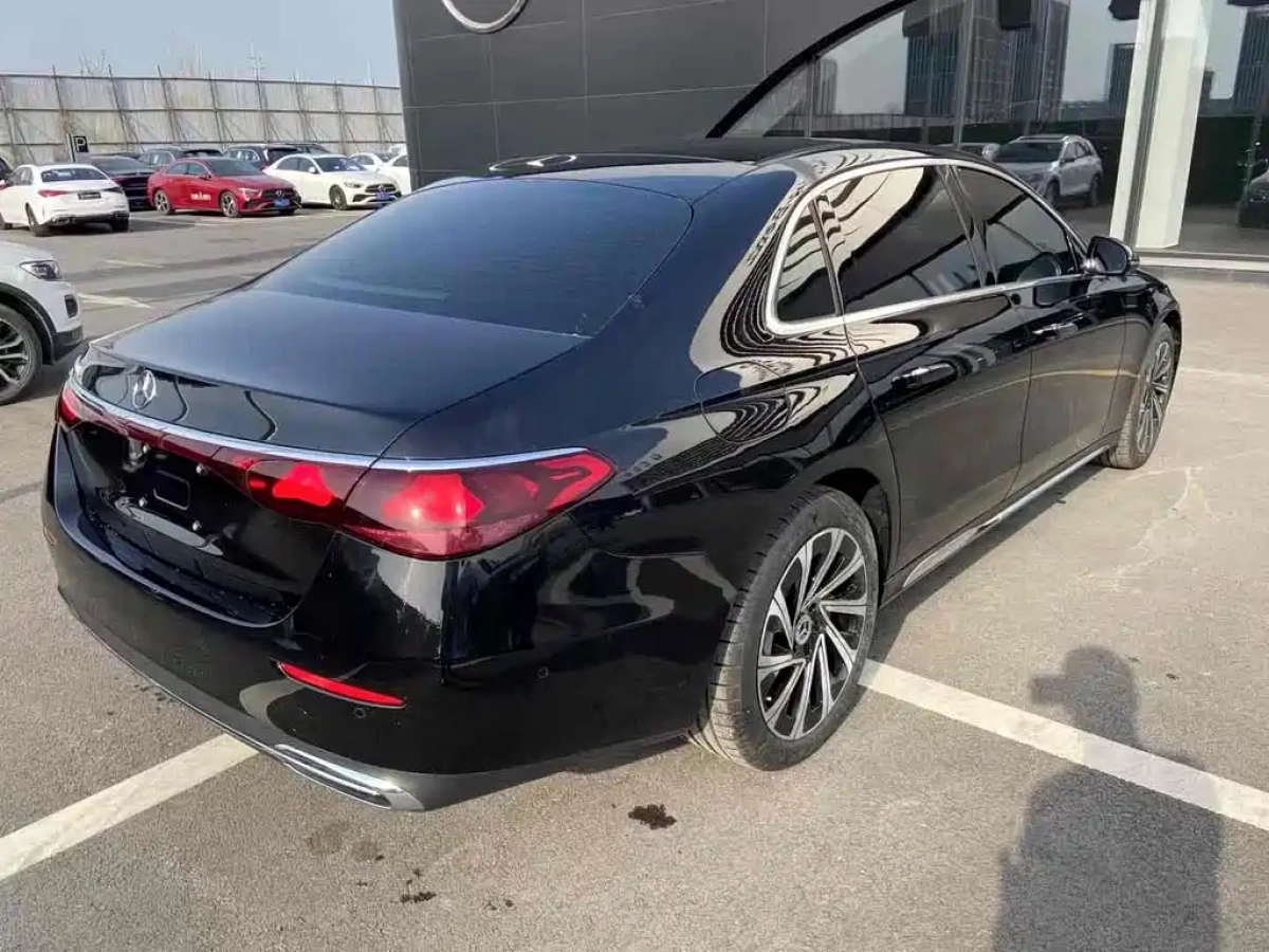 MERCEDES BENZ E-CLASS