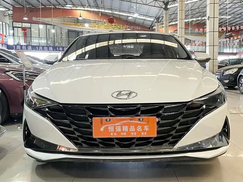 HYUNDAI ELANTRA