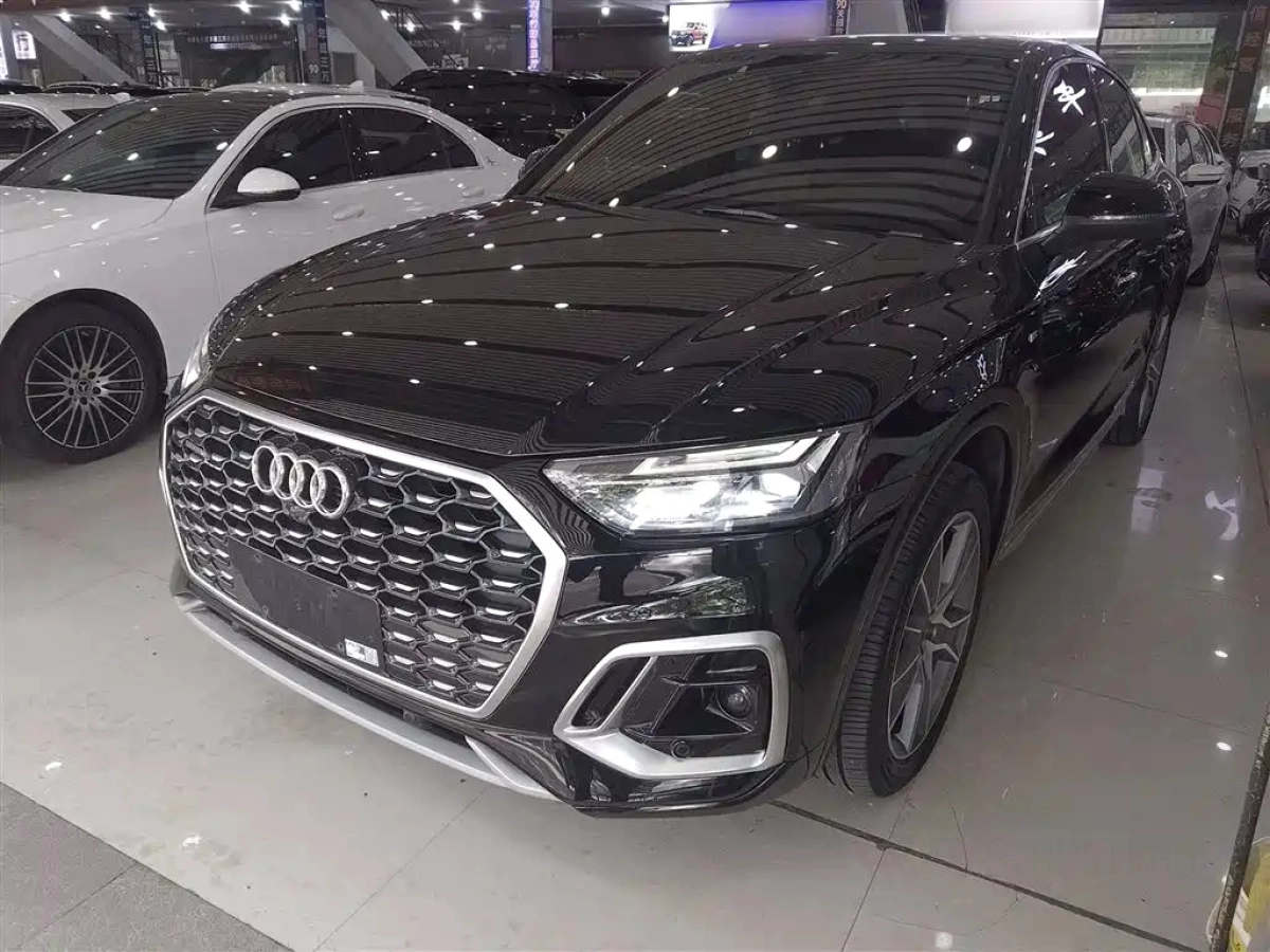AUDI Q5L SPORTBACK