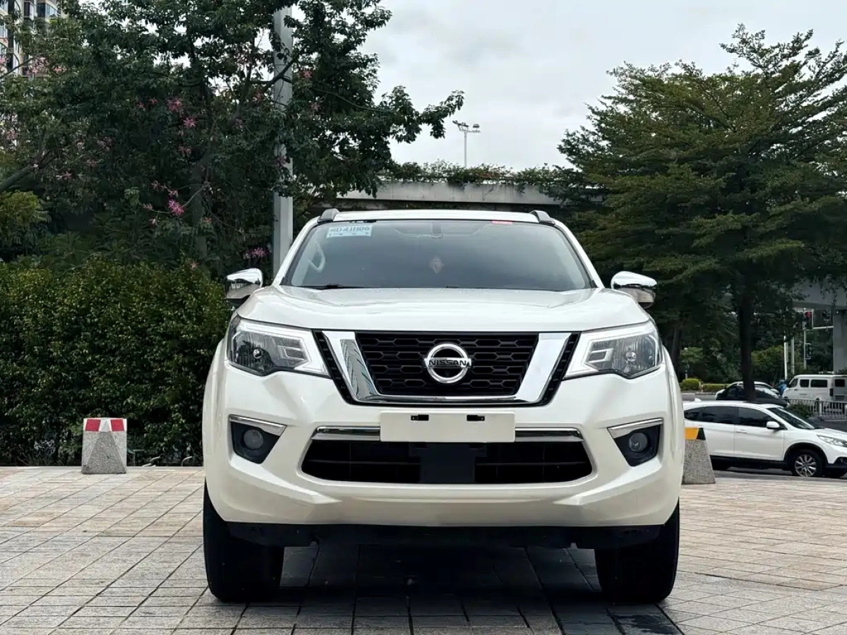 NISSAN TERRA