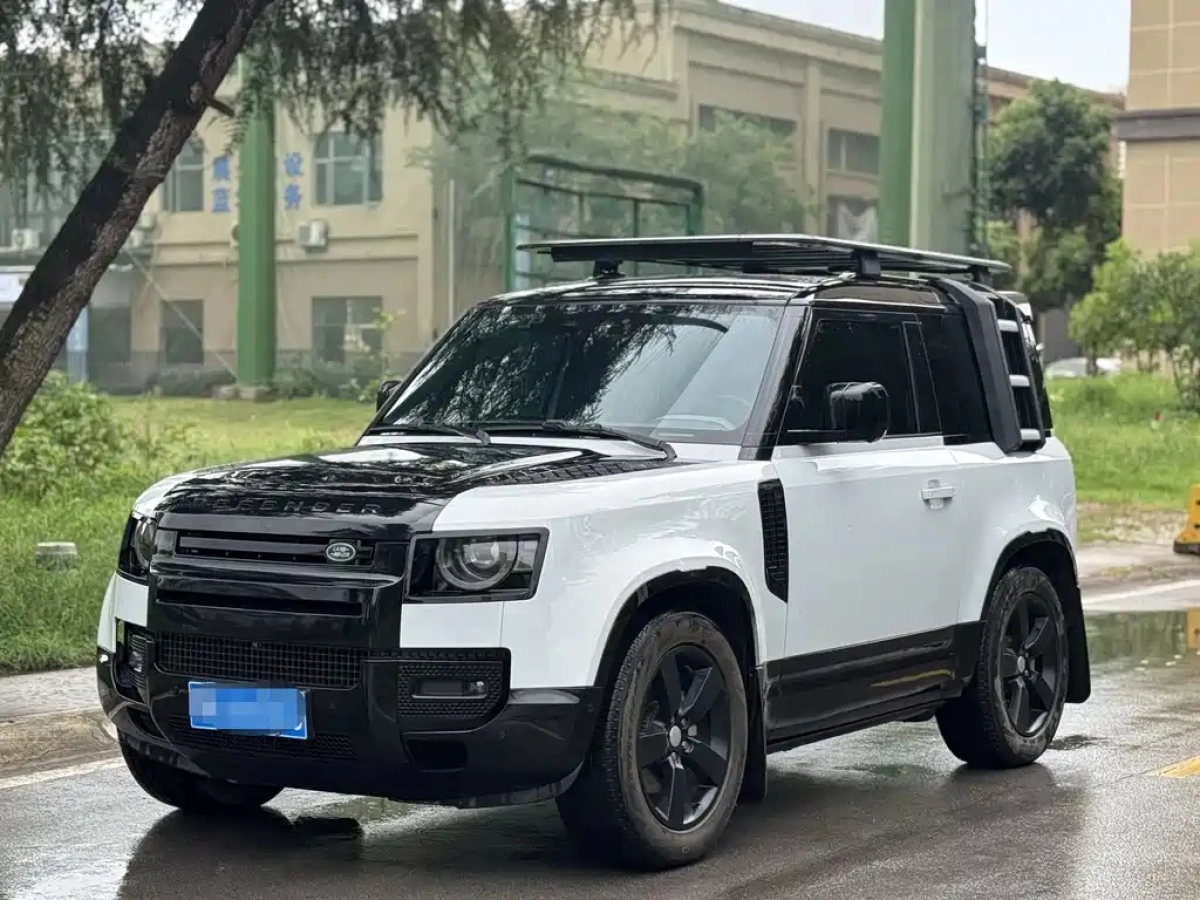 LAND ROVER DEFENDER  2022