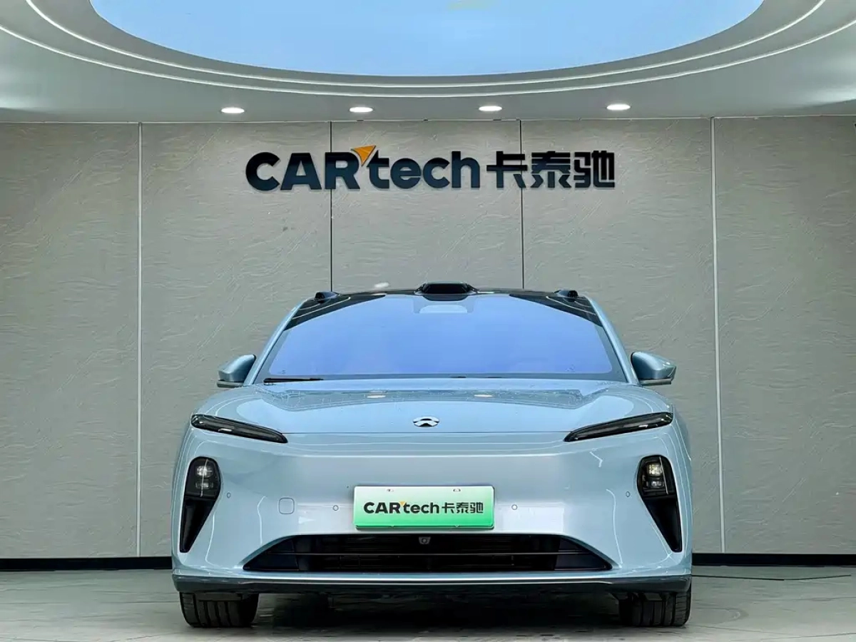 NIO ET5
