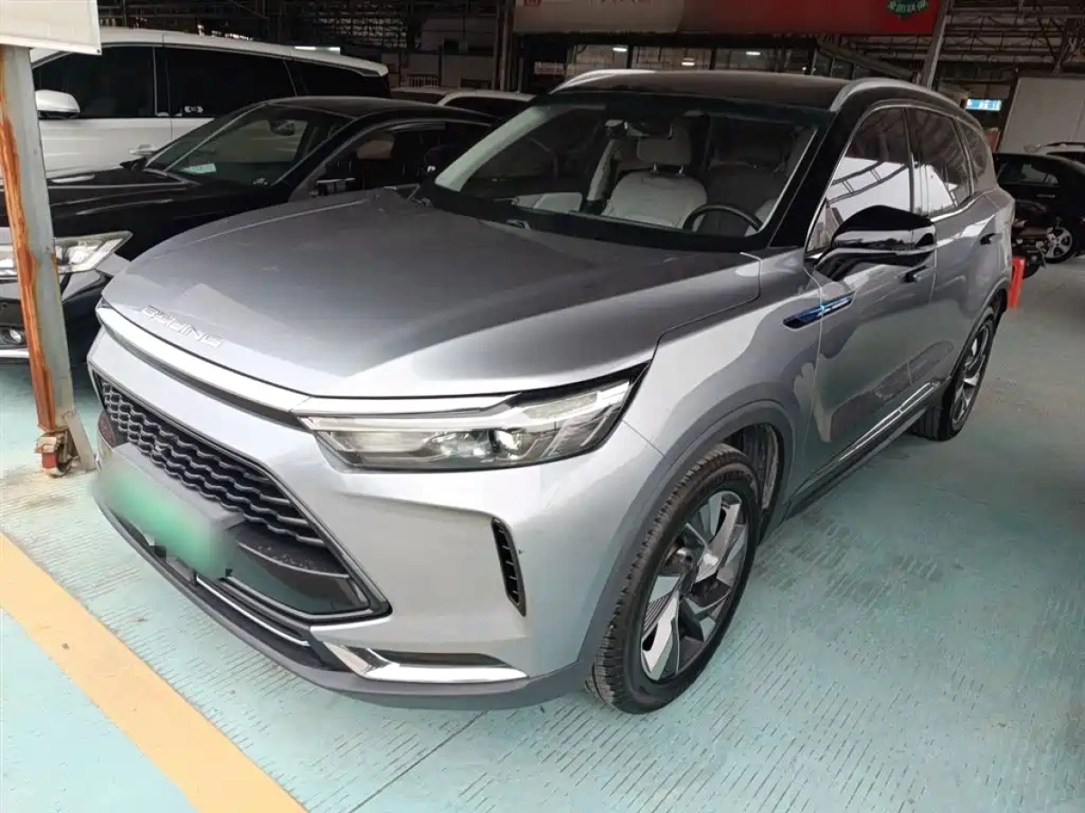 BAIC X7 PHEV  2021