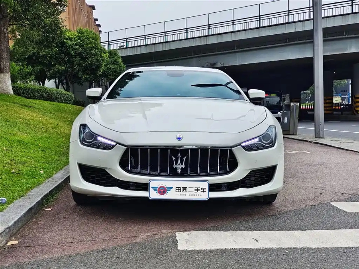 MASERATI GHIBLI