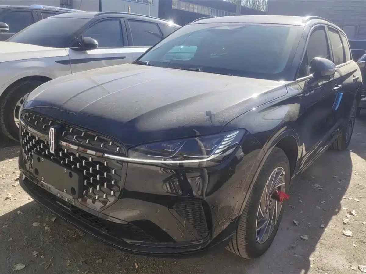 LINCOLN ADVENTURER  2025