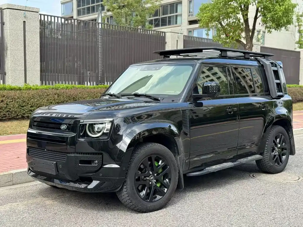 LAND ROVER DEFENDER  2023