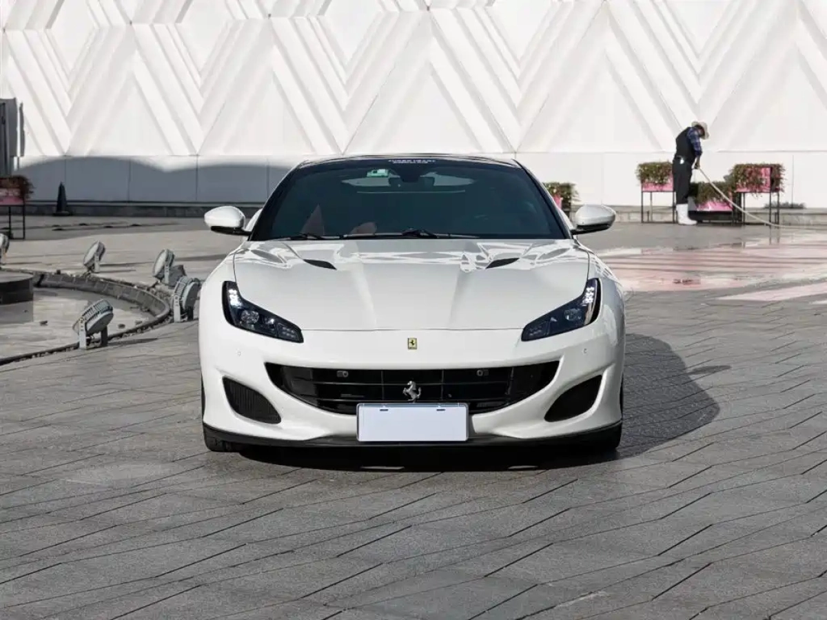FERRARI PORTOFINO