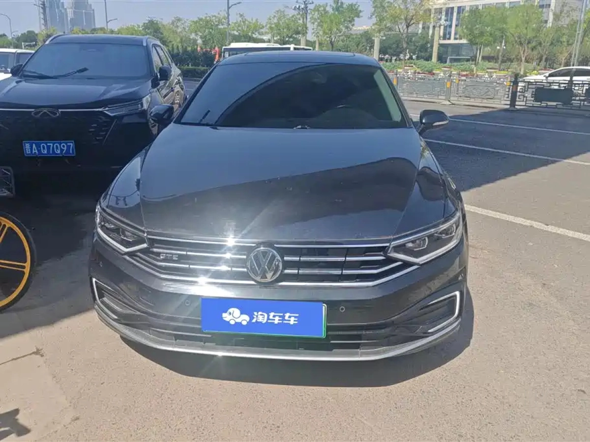 VOLKSWAGEN MAGOTAN GTE PLUG IN HYBRID