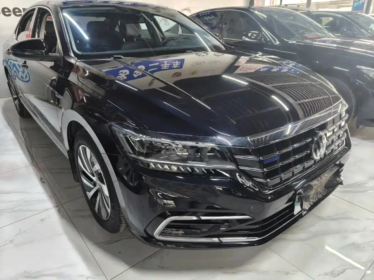 VOLKSWAGEN PASSAT NEW ENERGY
