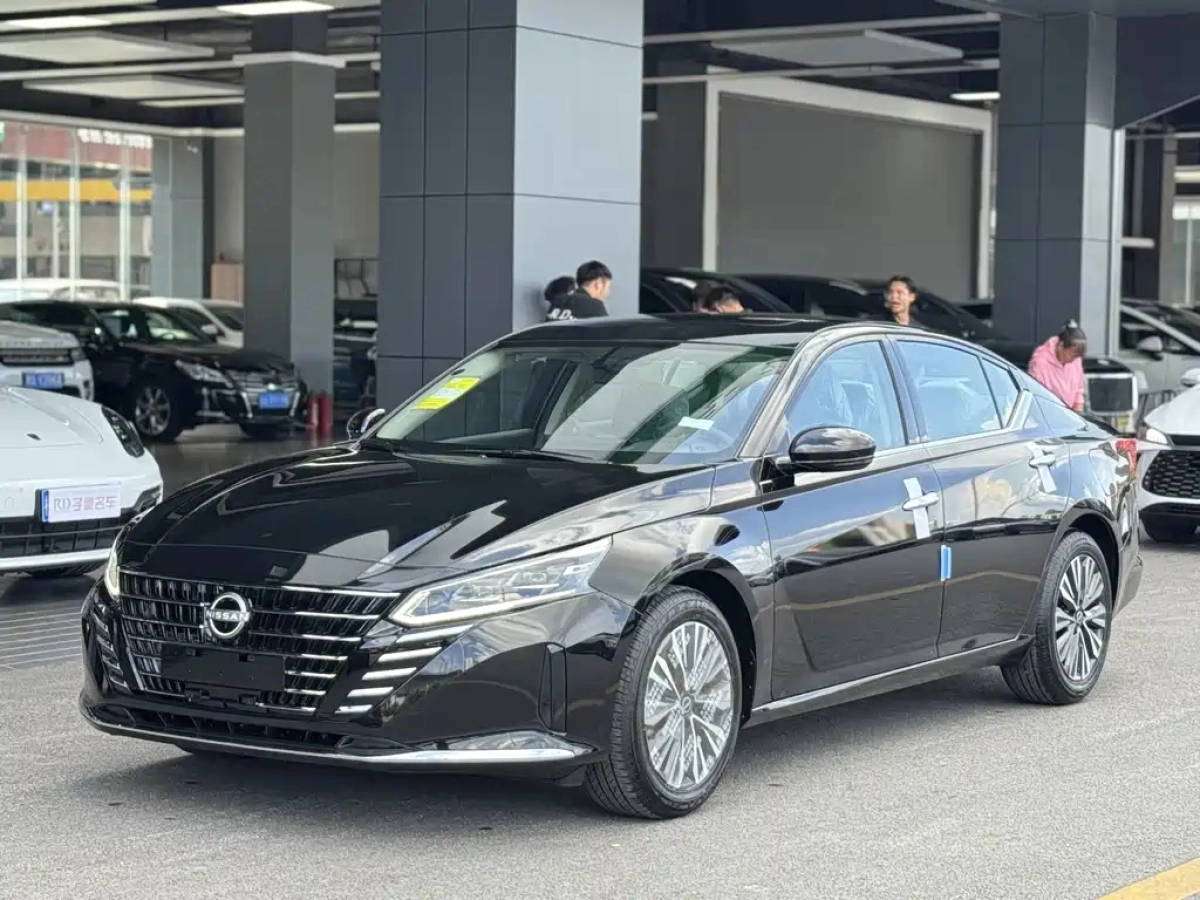 NISSAN TEANA