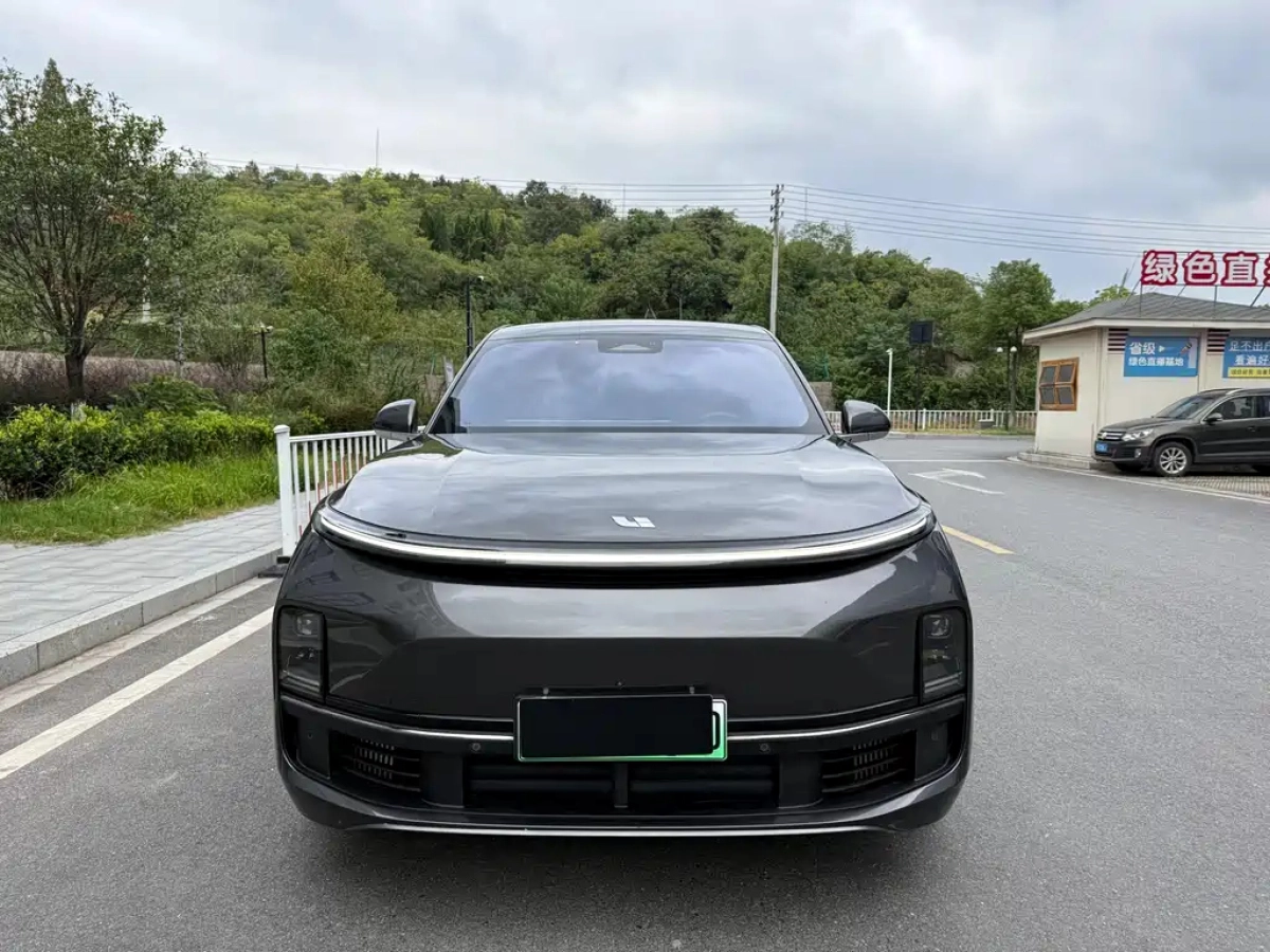 LI AUTO L8