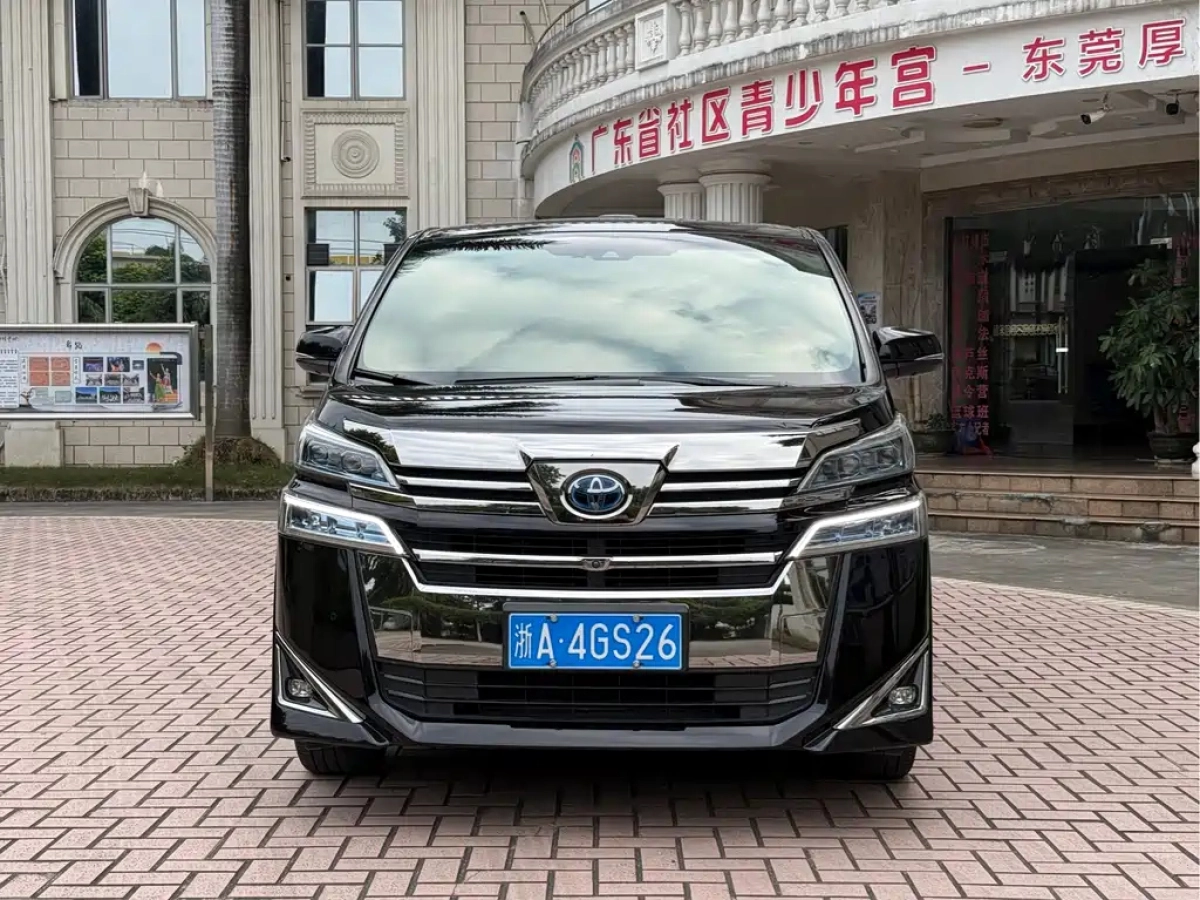 TOYOTA VELLFIRE