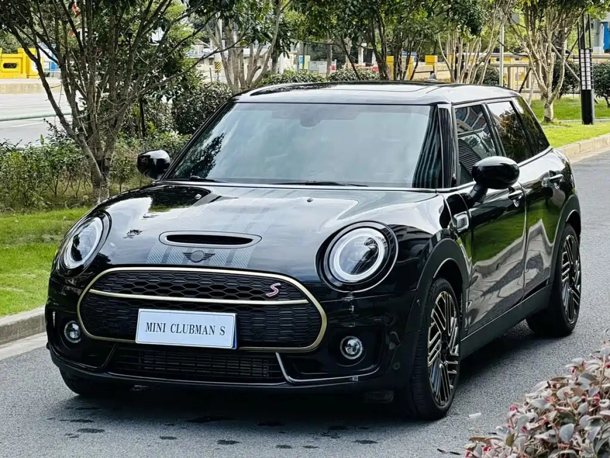 MINI CLUBMAN