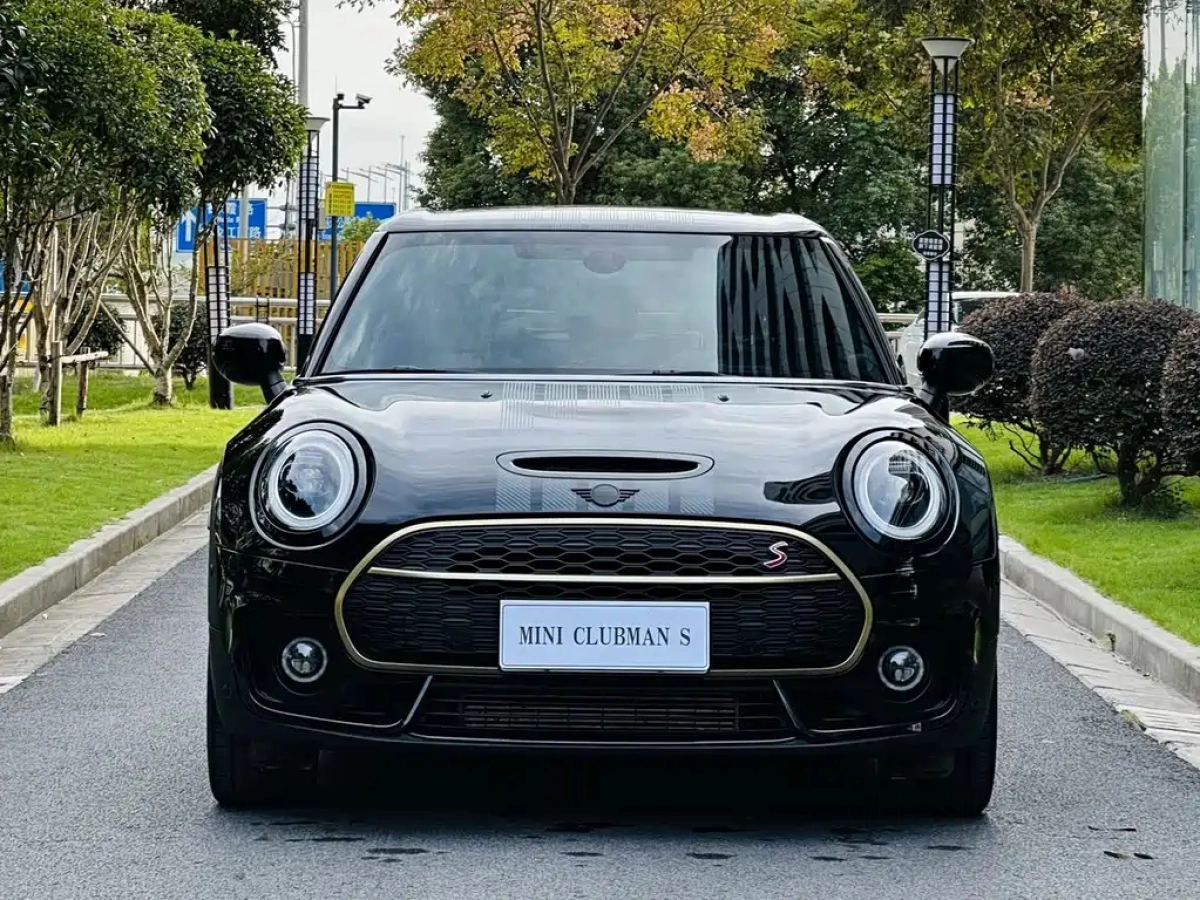 MINI CLUBMAN